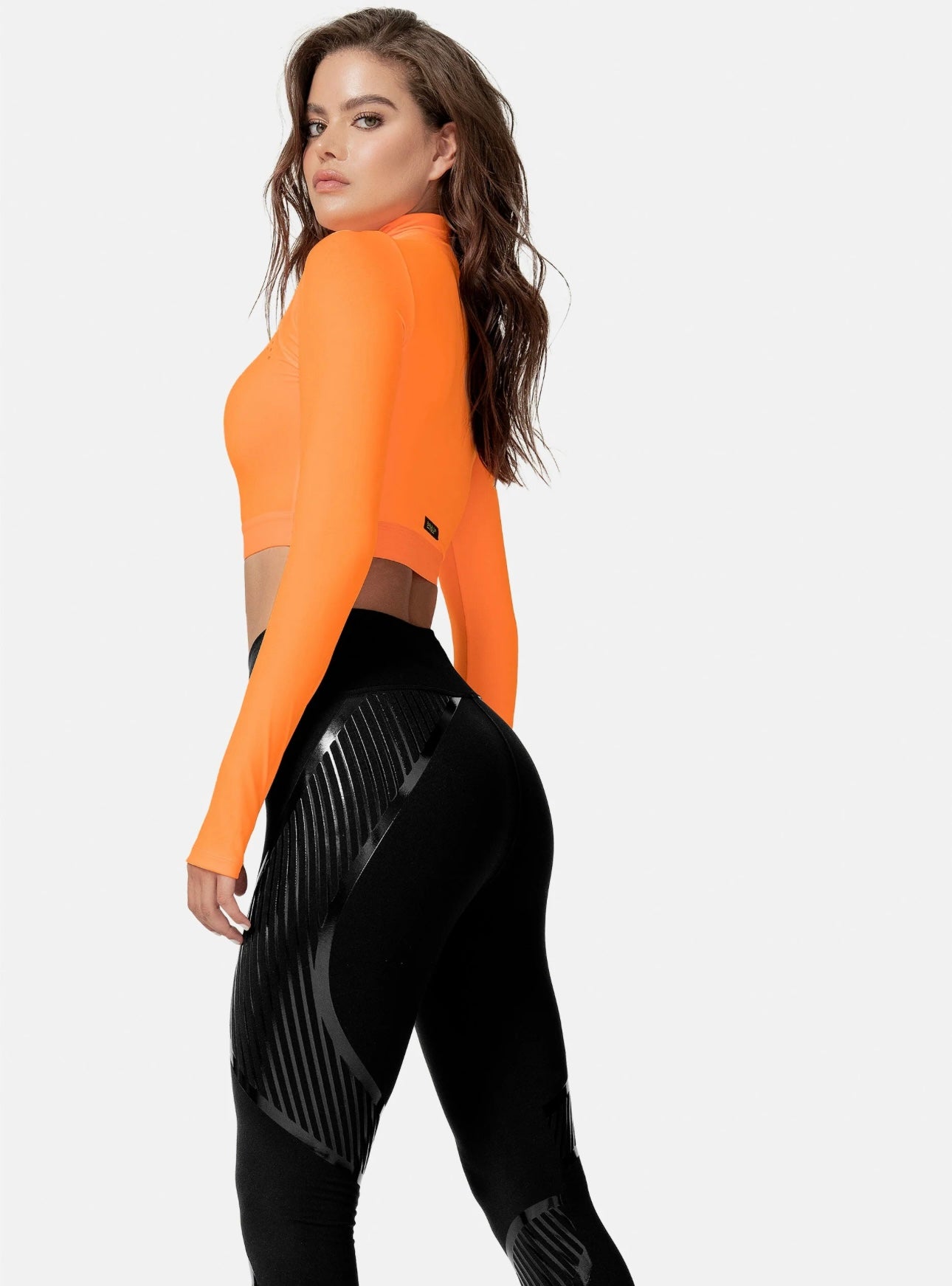 SPORTS TOP WITH EXPOSED ELASTIC LONG SLEEVE