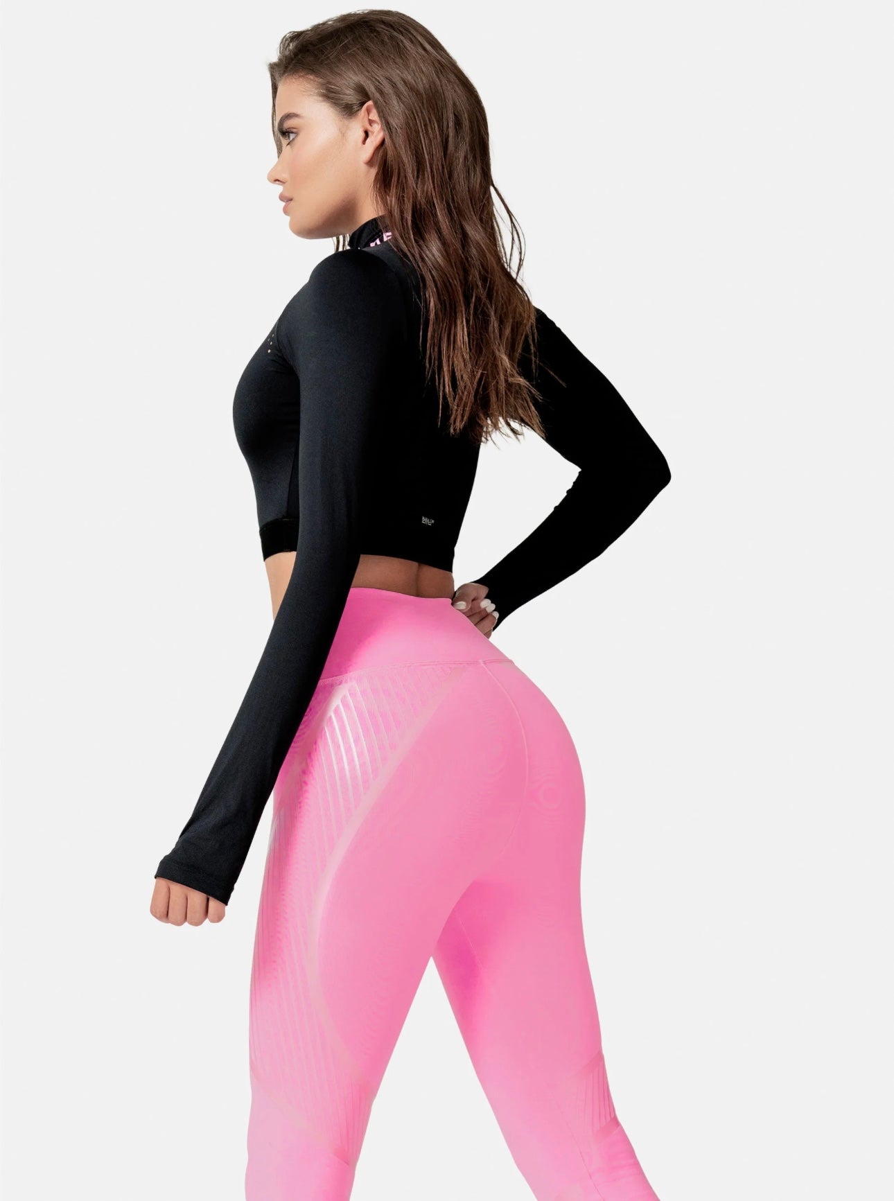 SPORTS TOP WITH EXPOSED ELASTIC LONG SLEEVE